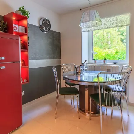 Ivone - 5 Stars Matulji