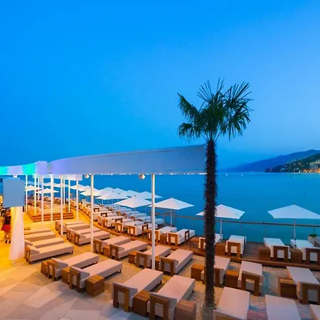 Ivone - 5 Stars Apartman *