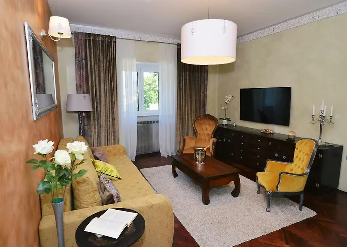 Ivone - 5 Stars Appartement